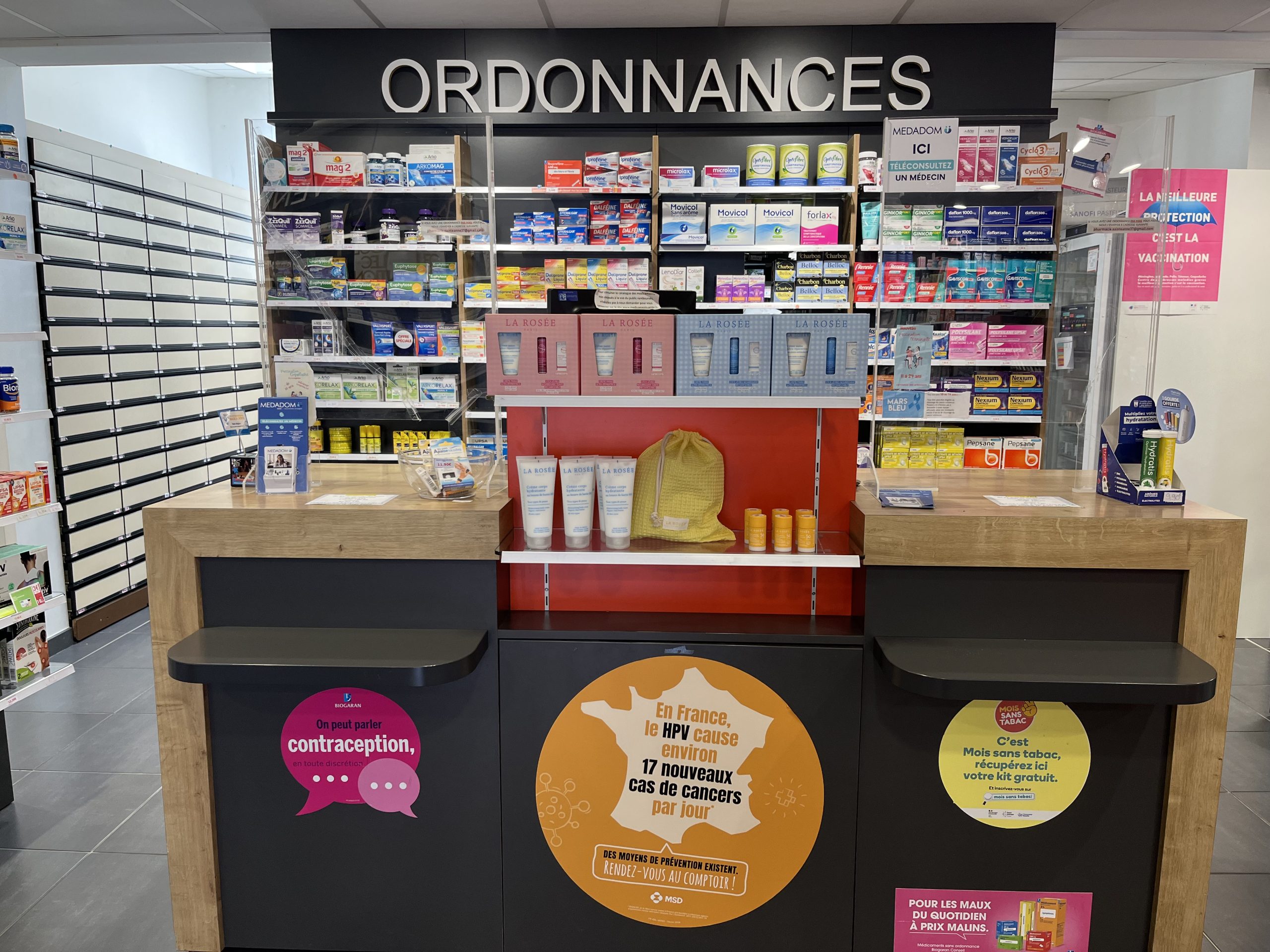 pharmacie-sainte-anne-intérieur